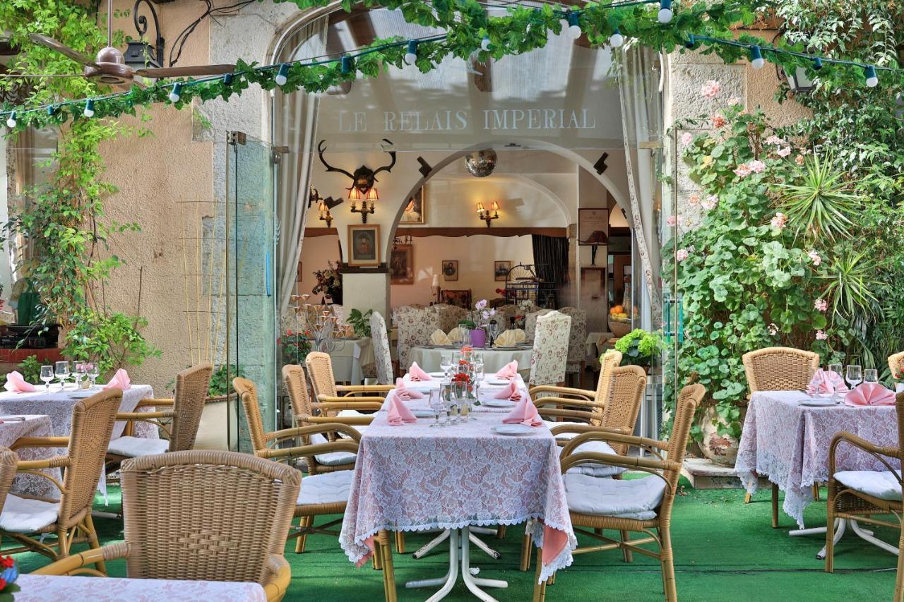 Logis Le Relais Imperial Saint-Vallier-de-Thiey Exterior foto