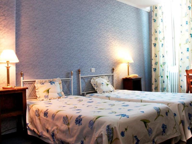Logis Le Relais Imperial Saint-Vallier-de-Thiey Exterior foto